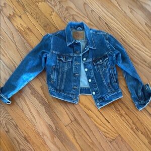 Levi's Blue Jean Jacket Classic Denim Style